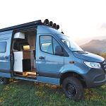 Camper van C-Lover con allestimento completo pronto per il viaggio